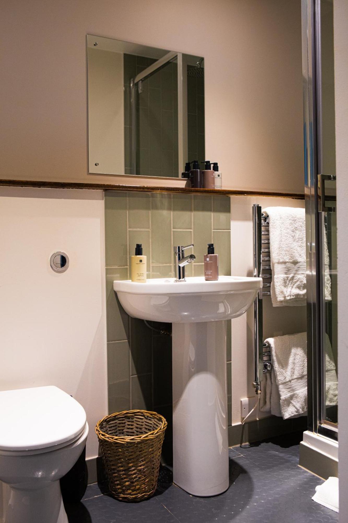 The Crown Rooms Londra Esterno foto